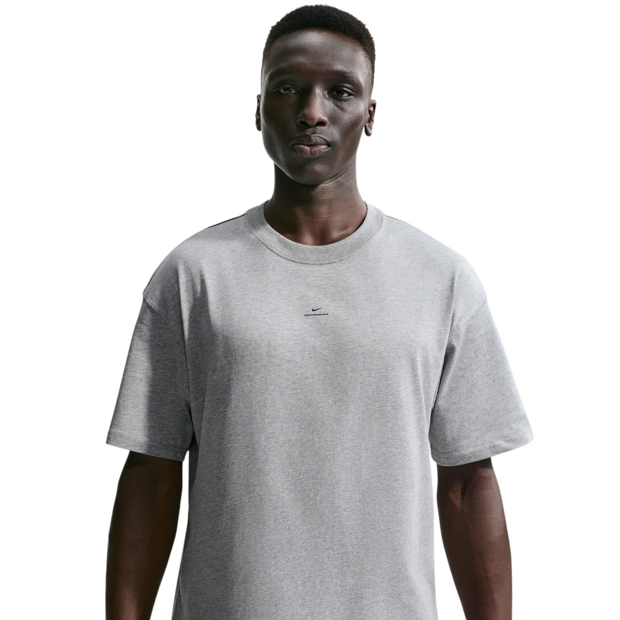 Nike Men's Standard Issue Dri-FIT Basketball T-Shirt - GREY